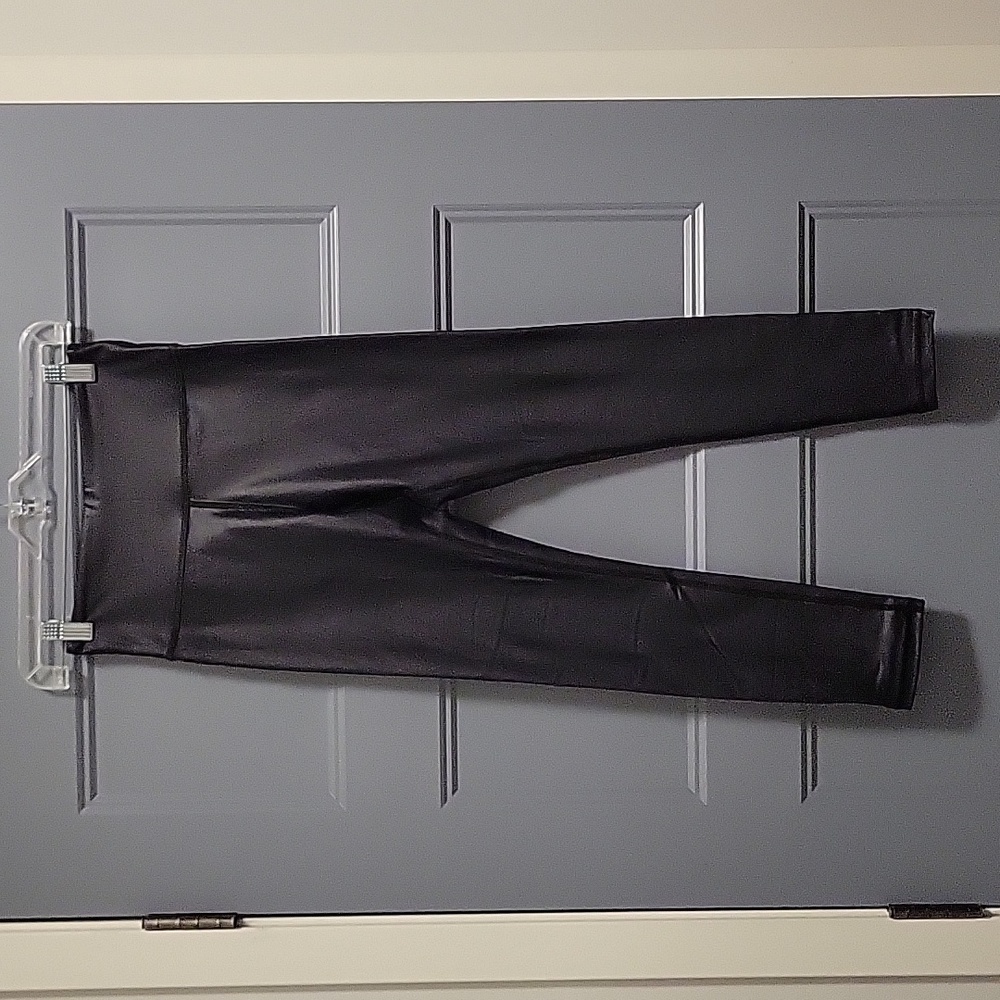 Zyia Black Metallic Leggings